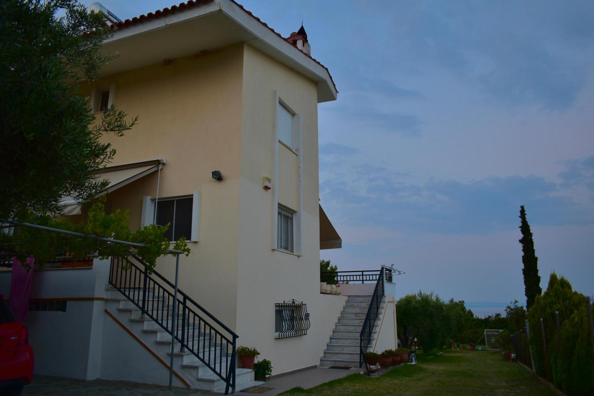 Elegant Maisonettes Elena Nea Poteidaia Exterior photo