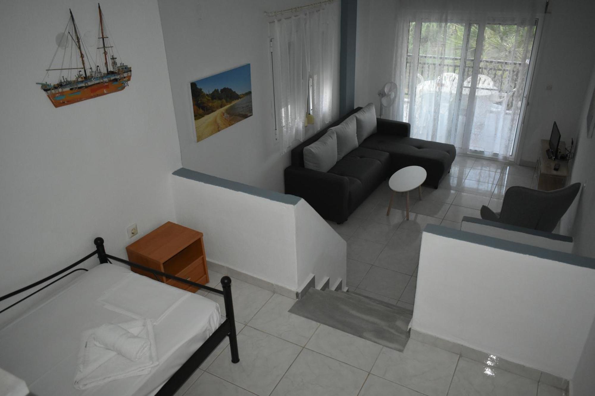Elegant Maisonettes Elena Nea Poteidaia Exterior photo